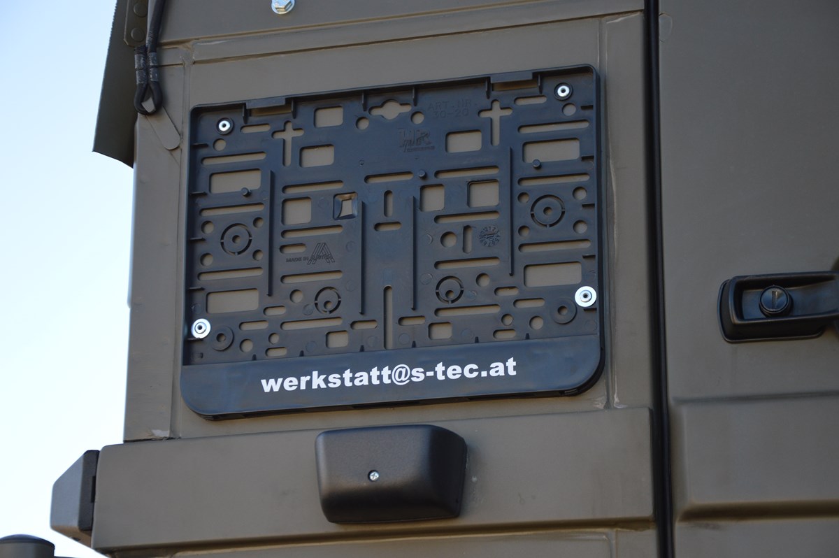 Typisieren der technischne zulässige Gesamtmasse LKW auf PKW sowie militärisch auf zivil!