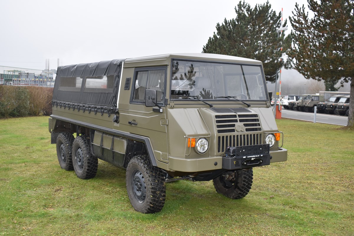 Umbauaktion Pinzgauer TD Plane auf festes Fahrerhaus!