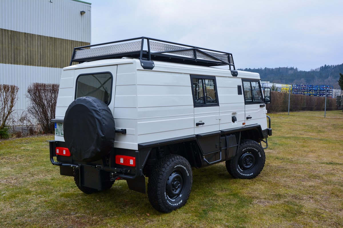 Pinzgauer 716K P93 revitalized for mountain rescue