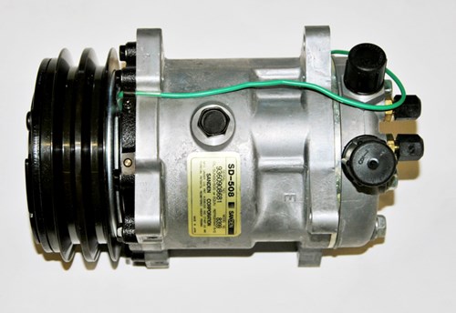 AC COMPRESSOR