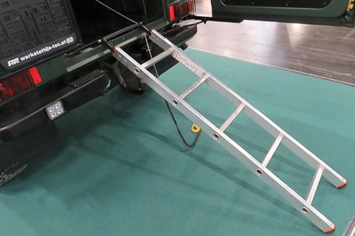 LOADING DOC G-WAGON