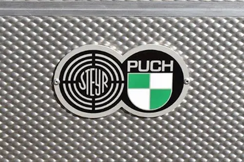 STEYR PUCH EMBLEM ALU 130X75MM
