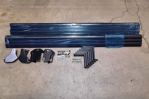 SIDE STEPS BLACK 5 DOORS 2850MM (SET)