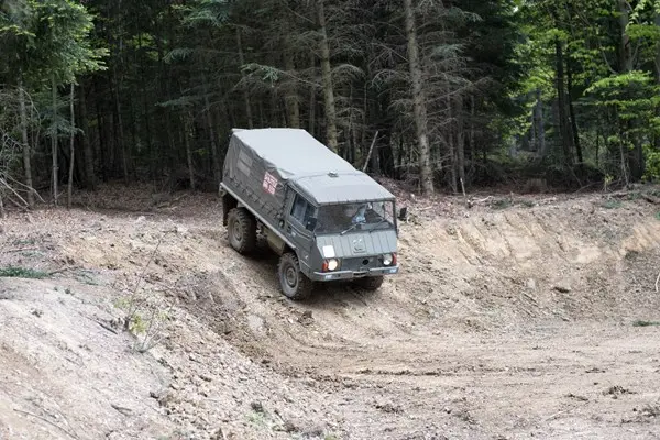 Pinzgauer-4